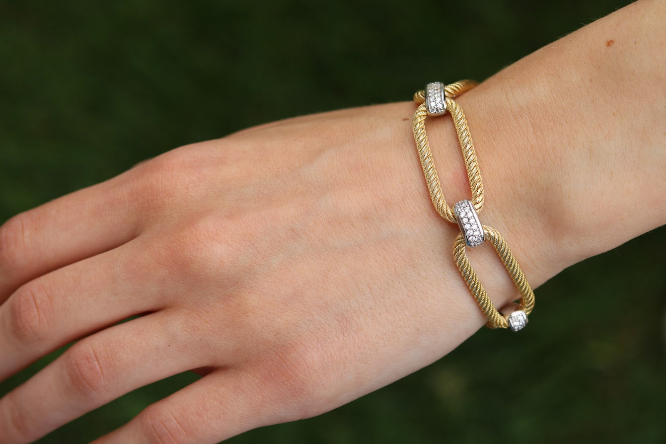Italian Wide Detailed Link Bracelet