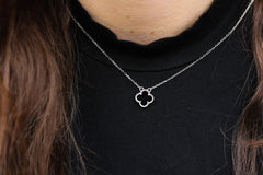 Small Clover Single Necklace