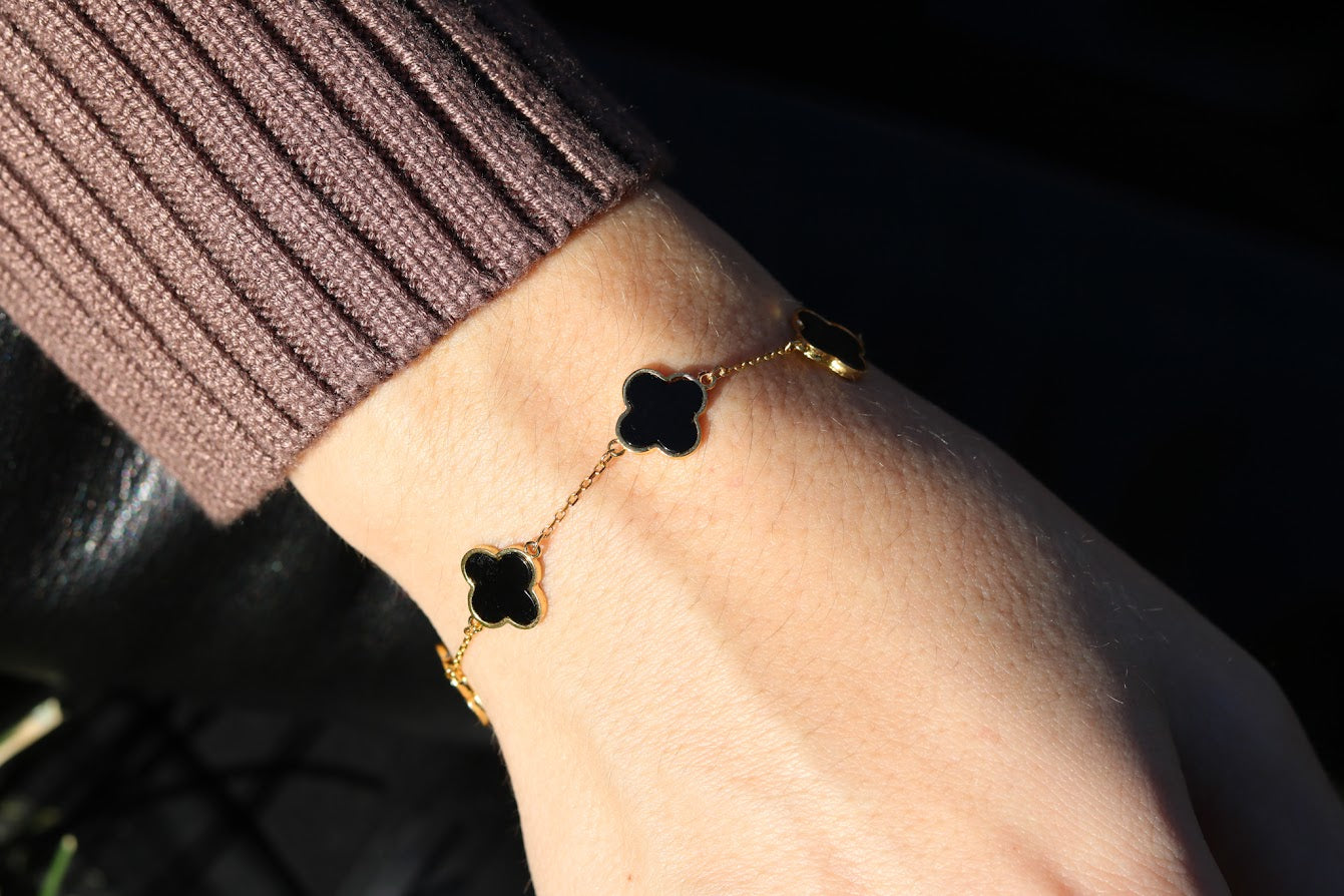 Dainty Clover Bracelet
