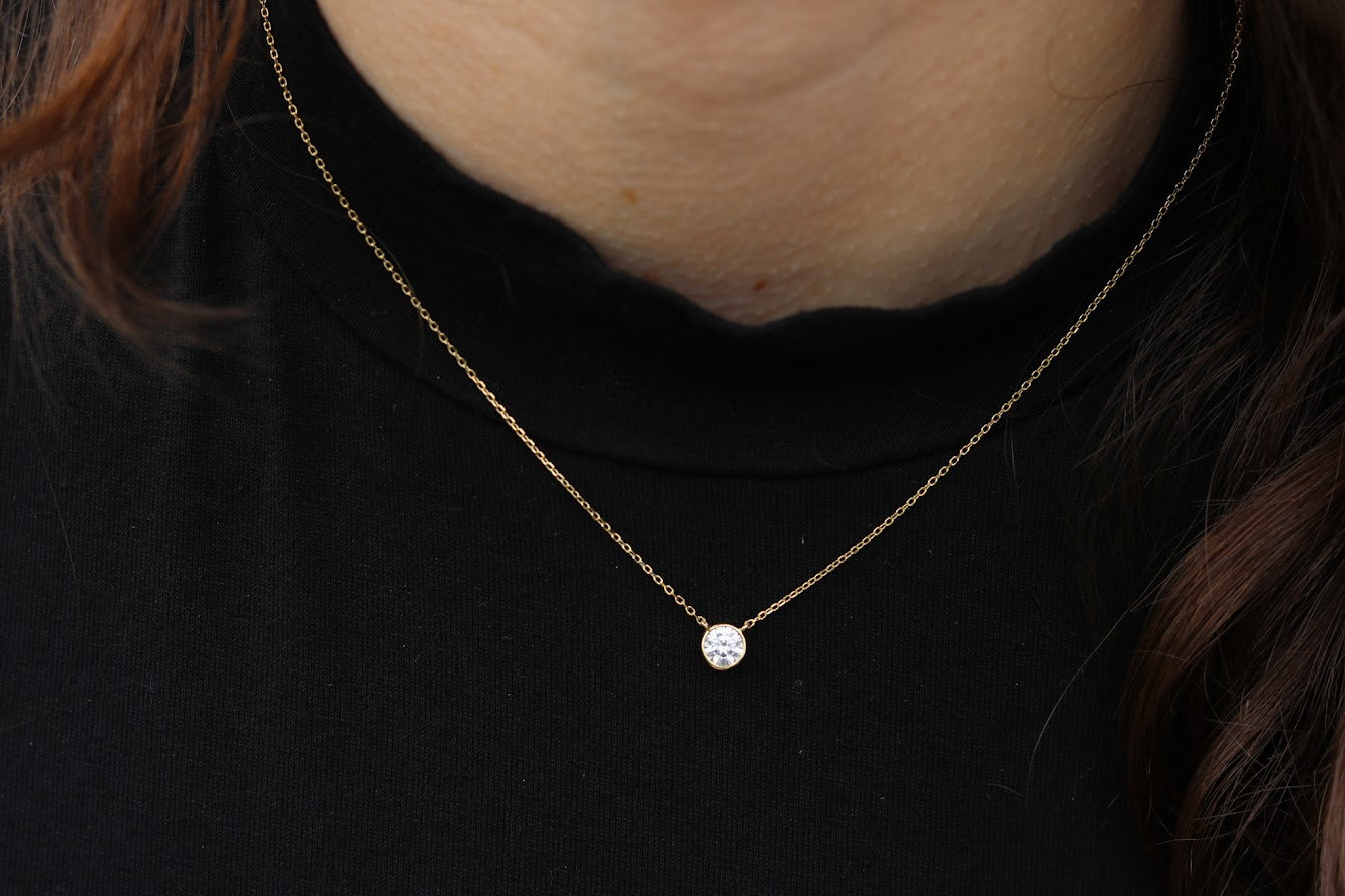 Unique Solitaire Necklace