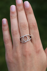 Classic Intertwined Ring