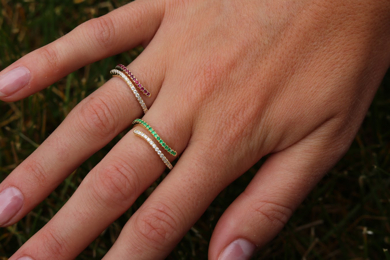Dainty Overlap Ring