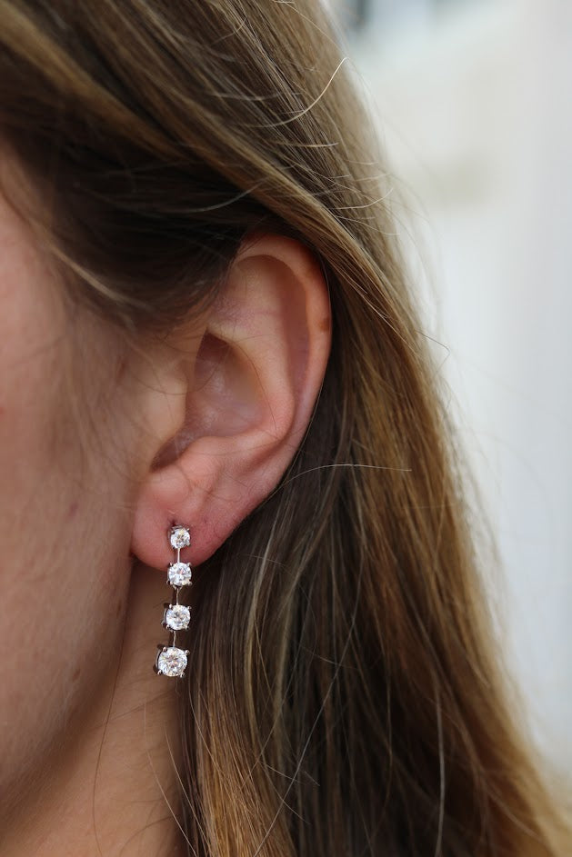 Graduating Dot Earrings