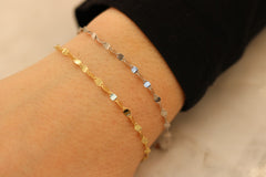 Dainty Swirled Bracelet