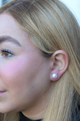 Pearl Flat Studs