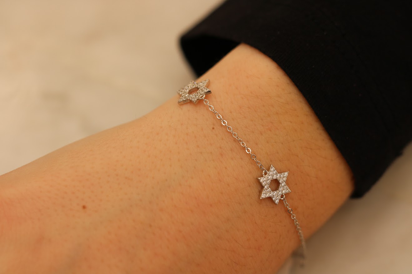 Dainty Star Bracelet