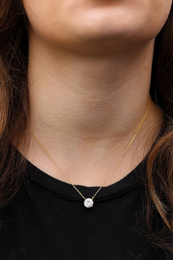 Medium Solitaire Necklace