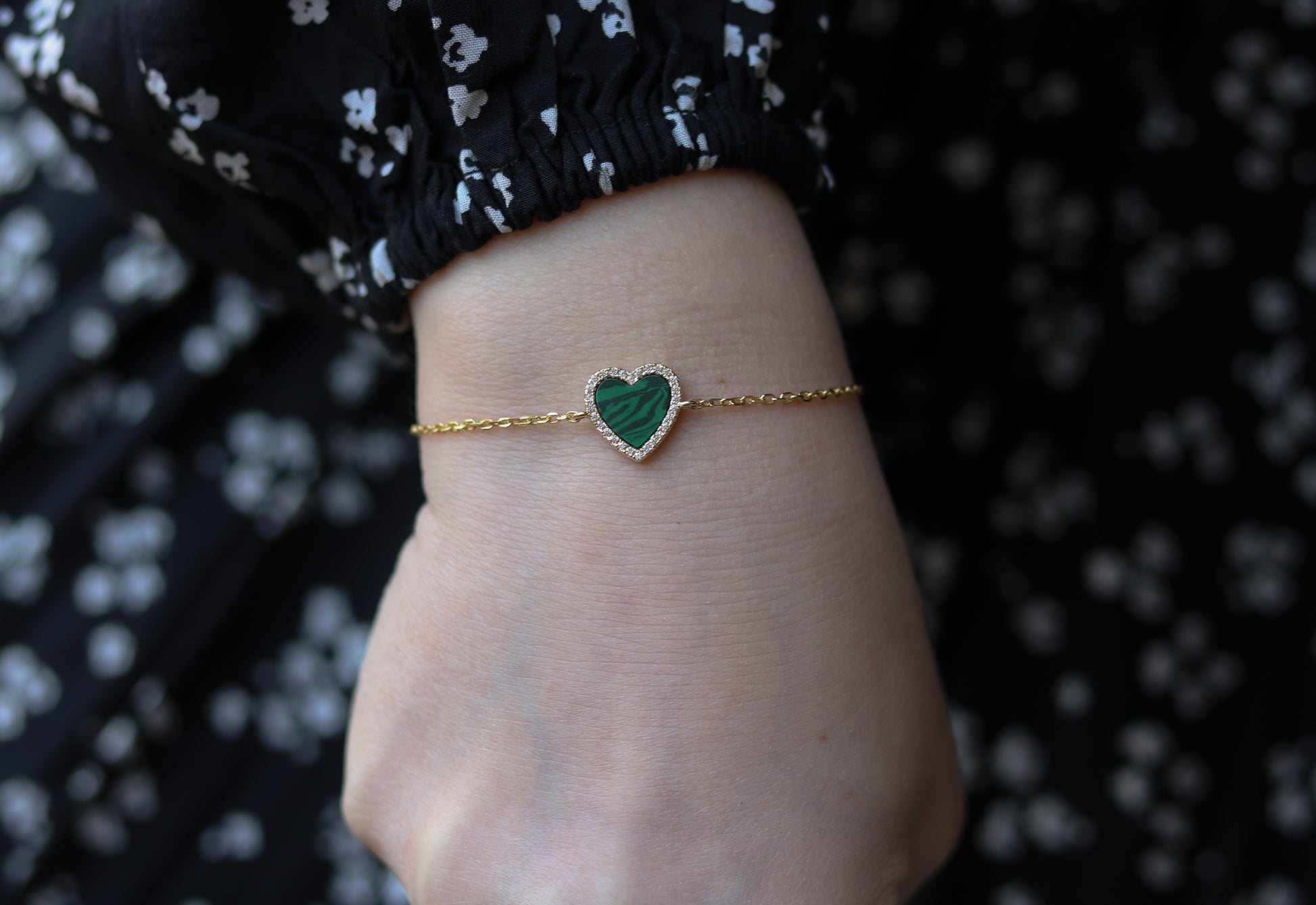 Hearts Around The Hand Bracelet – Gemberry