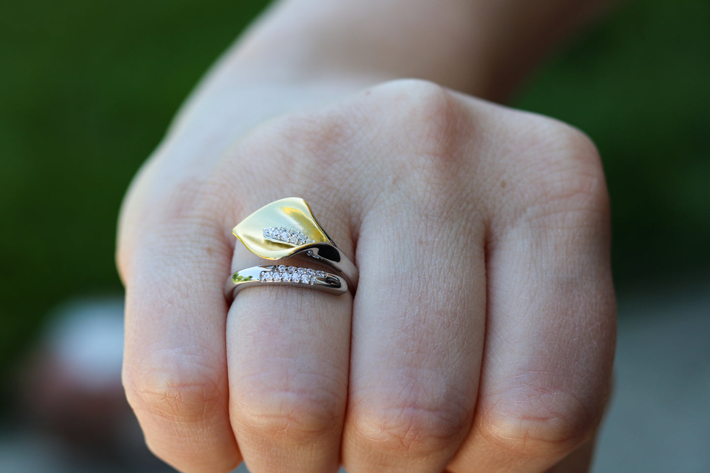 Two Tone Leaf Ring