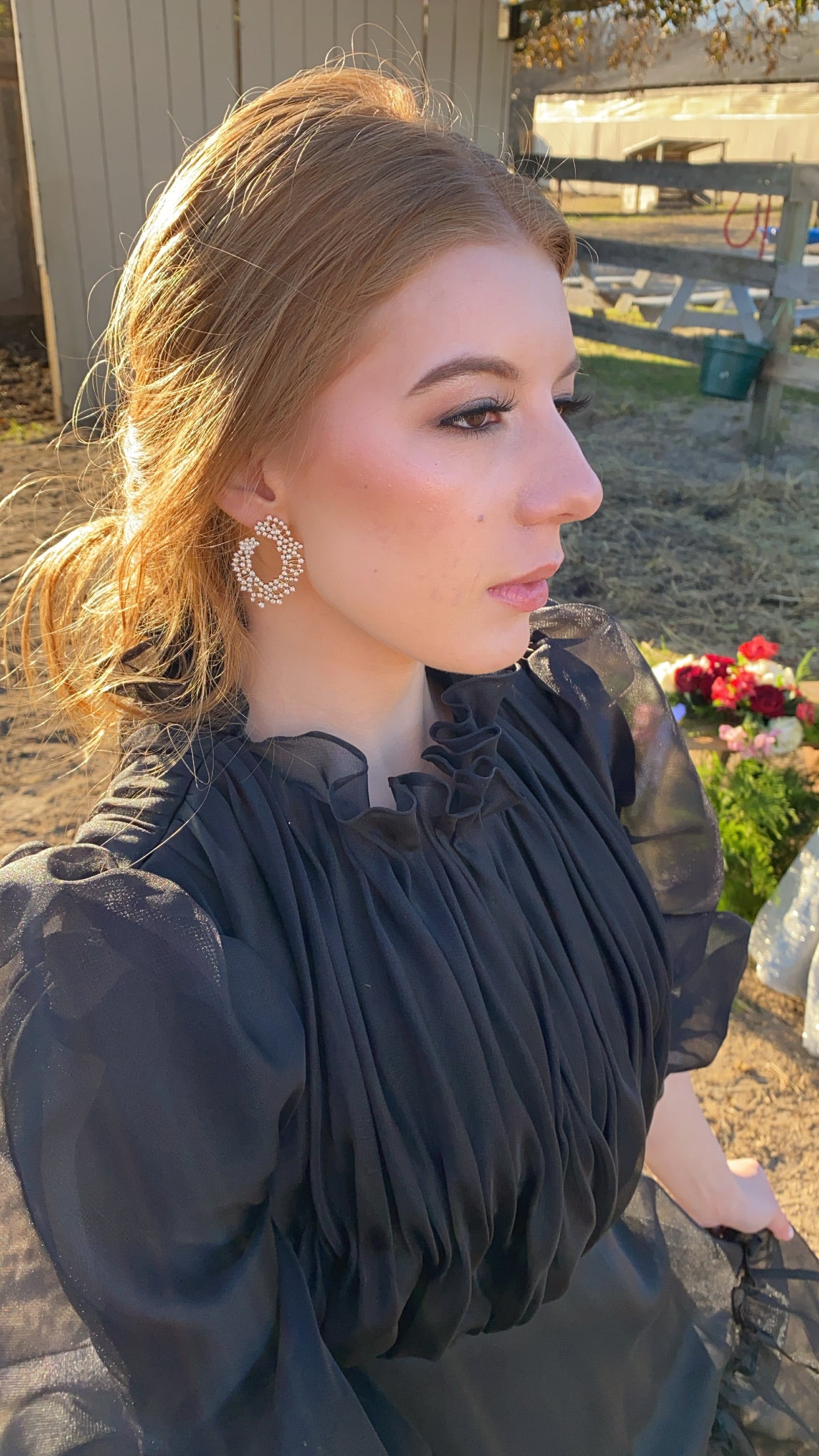 Unique Outer Detailed Earrings